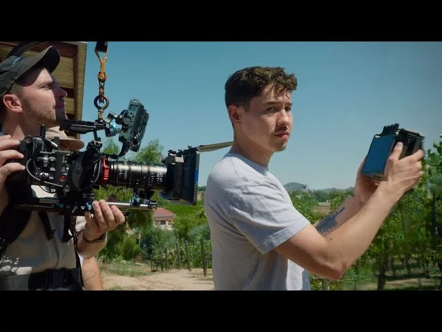 每日大赛｜动漫大赛欢迎投稿独立电影导演拍摄现场工作照